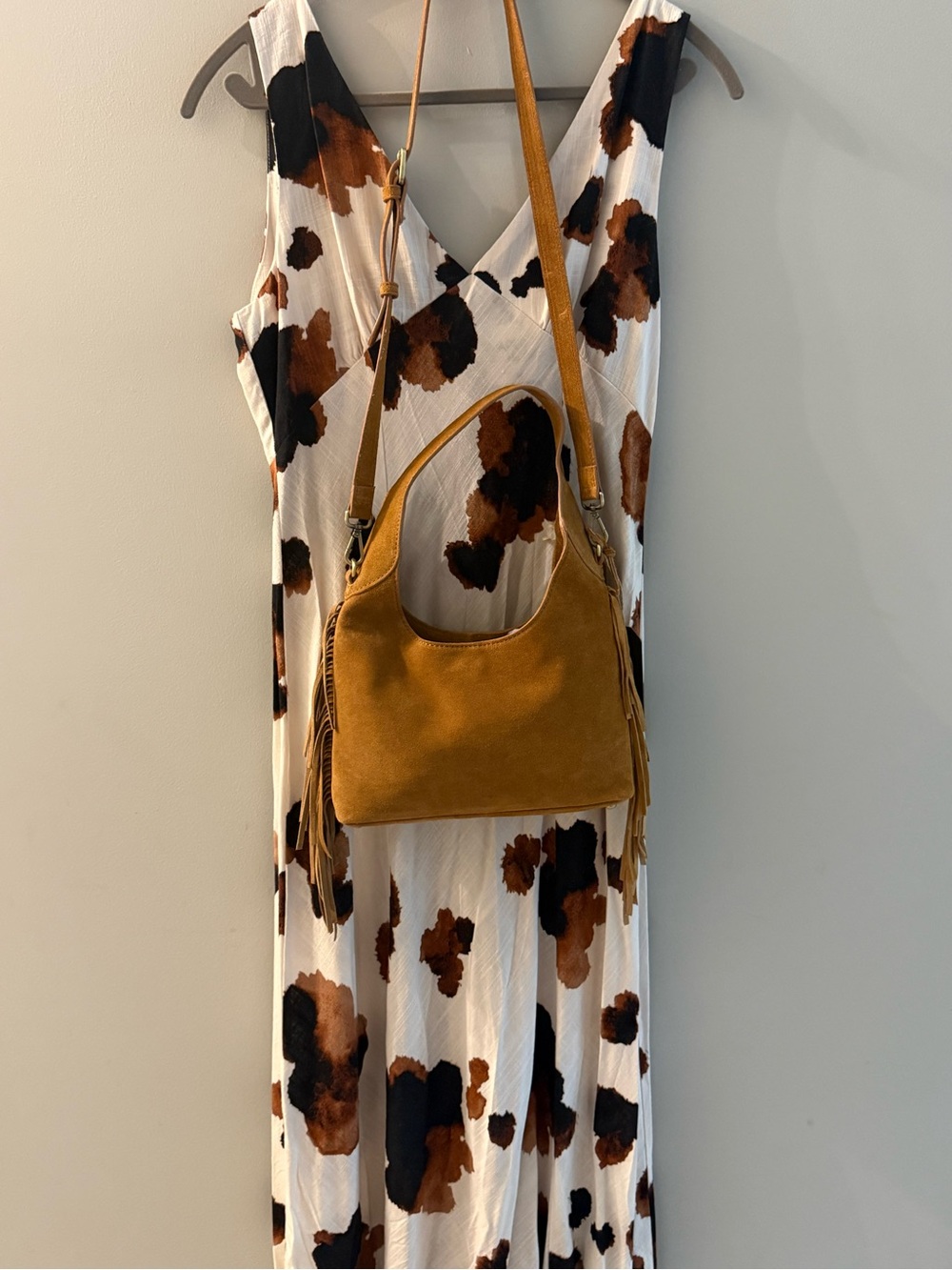 Leather Suede Fringe Hand Bag/Crossbody Bag in Camel, NWT